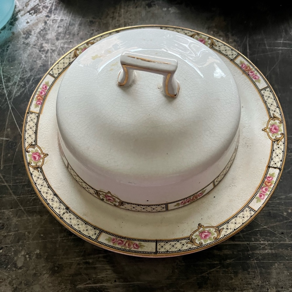 vintage covered butter or cheese dish Homer Laughlin